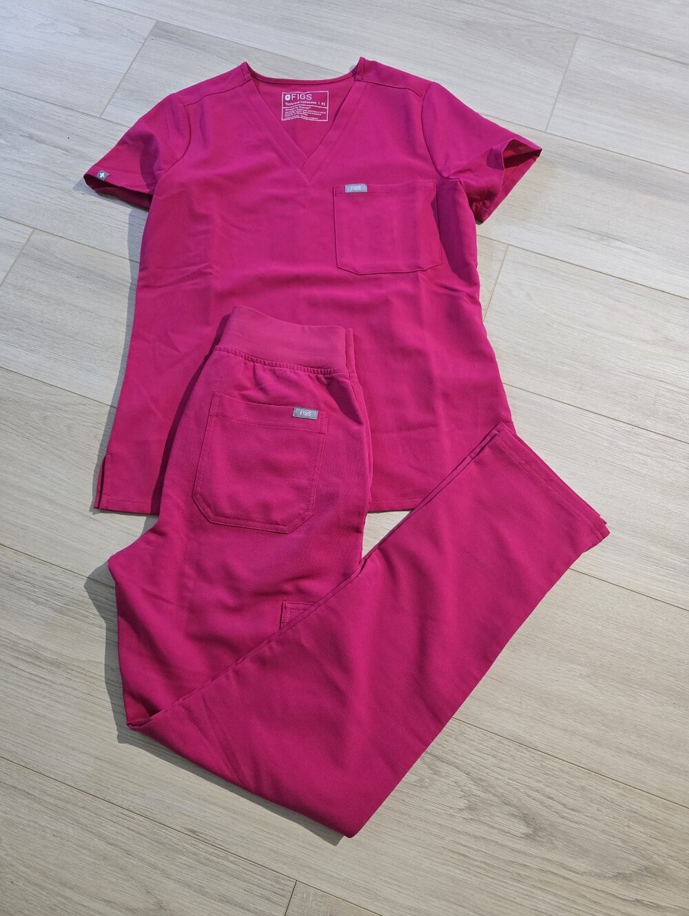 FIGS scrub Set